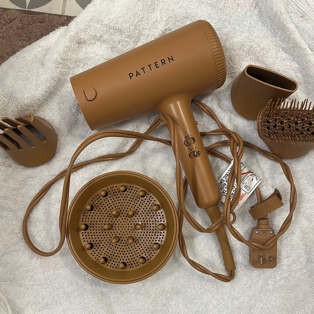 Pattern Brown Hair Dryer with Attachments